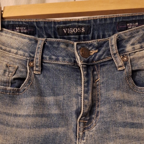 Vigoss Women's Cropped Distressed Denim Jeans - Picture 1 of 1